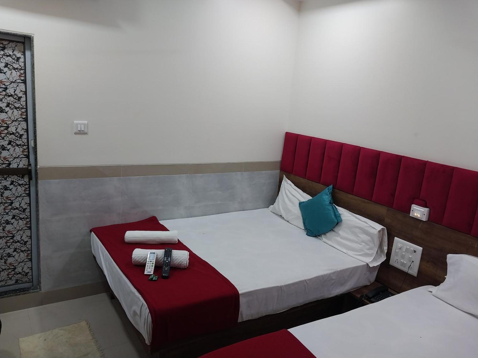 Hotel New Balaji Residency Bombay Esterno foto
